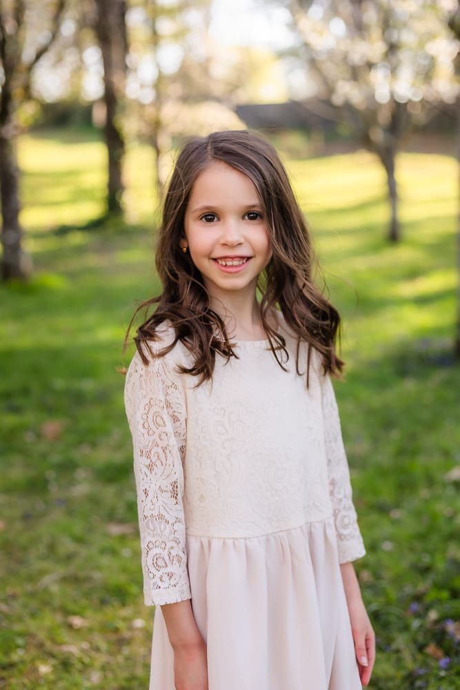 oldest daughter during maternity photography session in knoxville tn