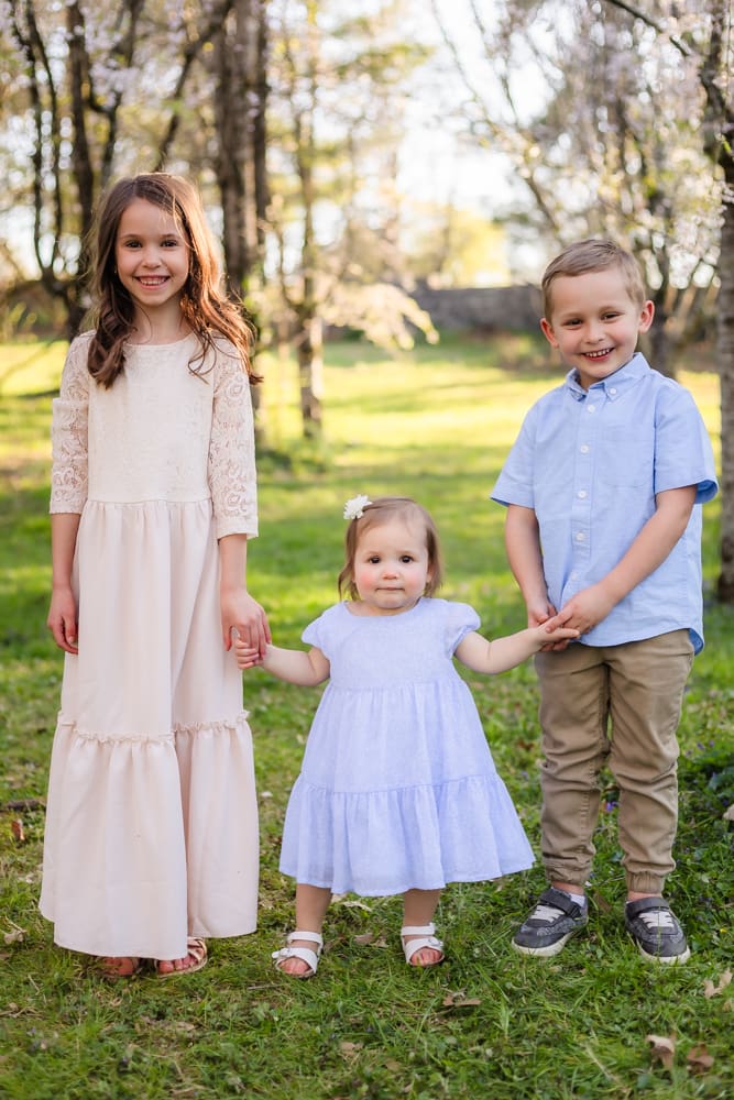 three kids during maternity photography session in knoxville tn