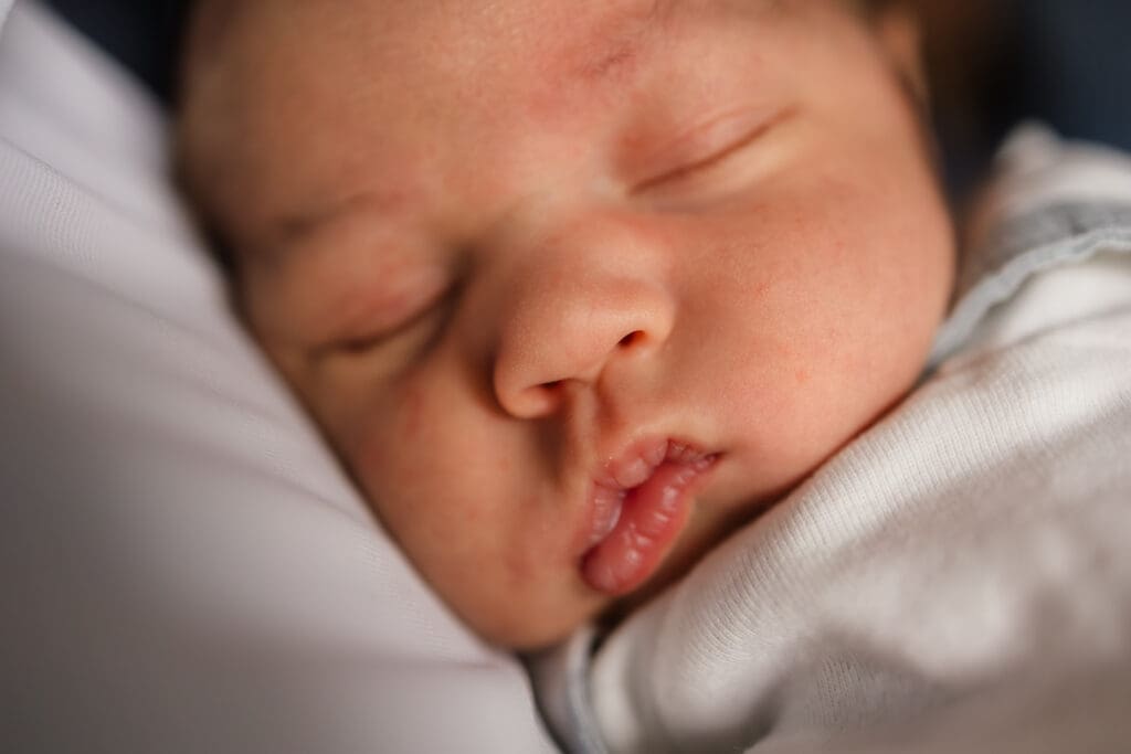 close up of newborn squishy baby during knoxville in-home lifestyle newborn photography session