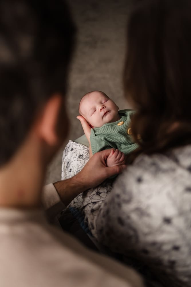 knoxville in home lifestyle newborn photos